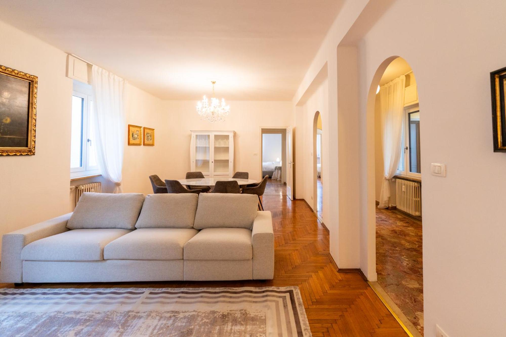 Domus Verona - Elegante Residenza Con Affaccio Su Porta Leoni 객실 사진